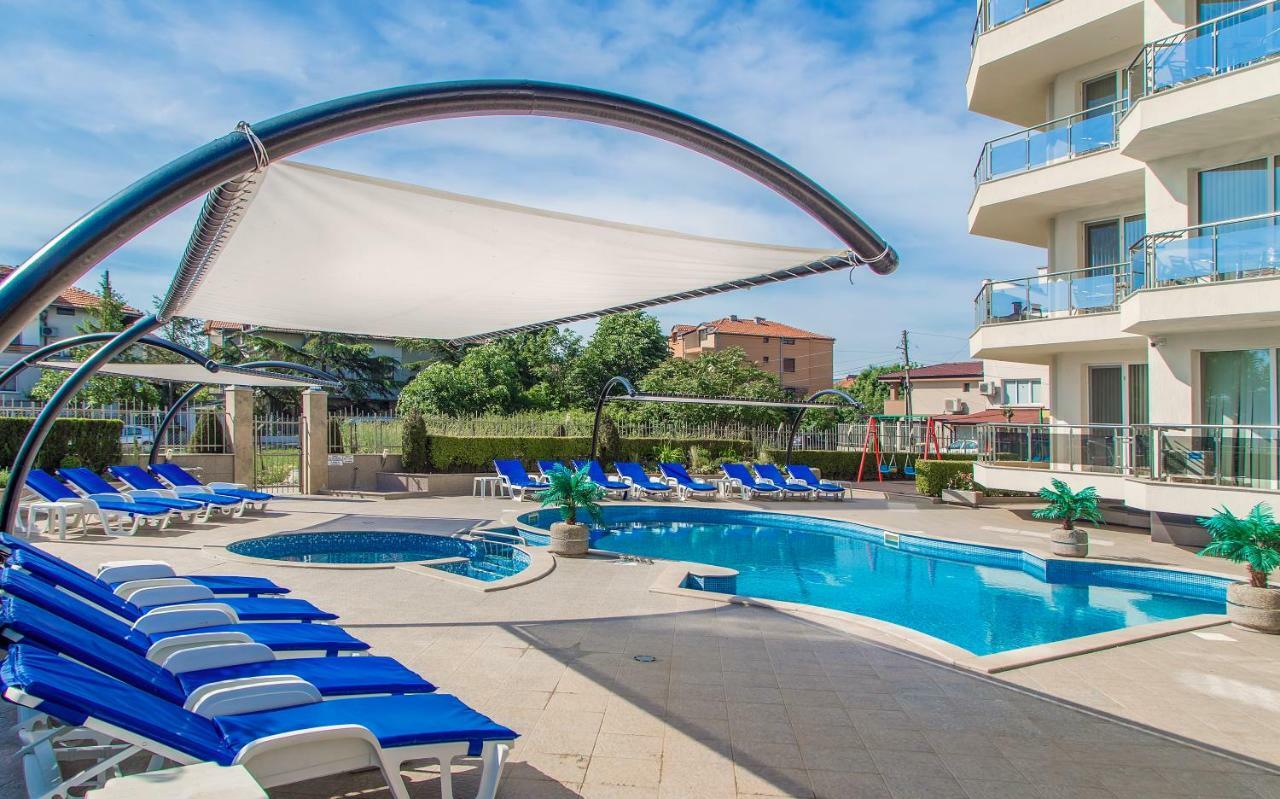 Адена Трейд Еоод Chernomorets Ngoại thất bức ảnh