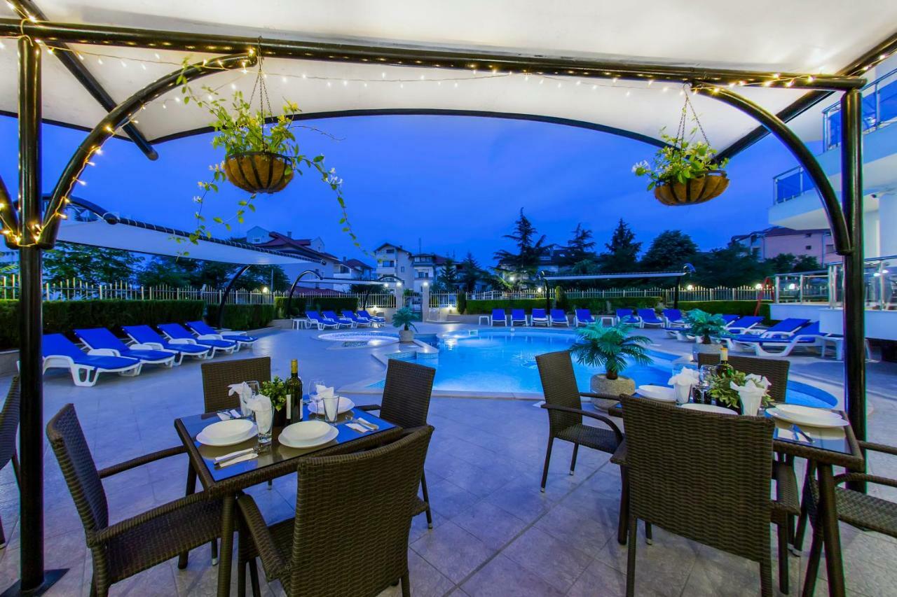 Адена Трейд Еоод Chernomorets Ngoại thất bức ảnh